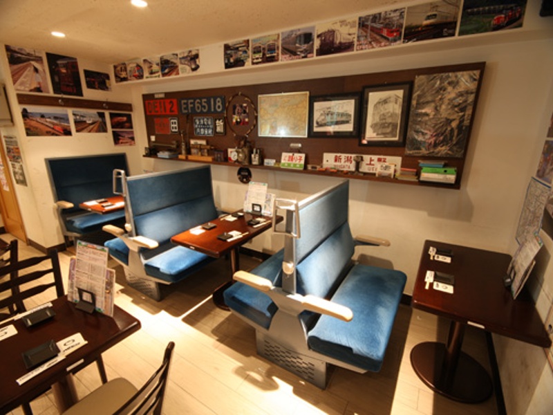 Themed cafes in Tokyo - Little TGV Cafe