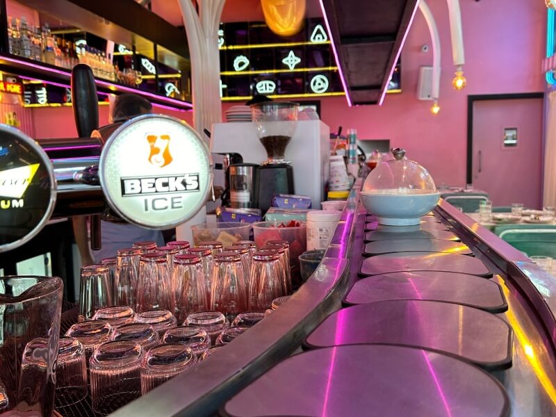 sushi train - conveyor belt sushi